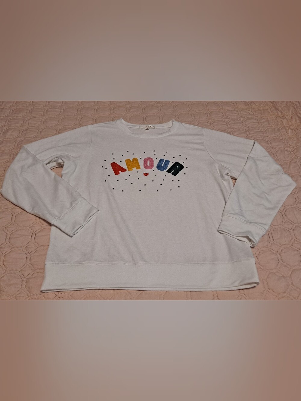 Cyrus White 'Amour' Graphic Sweatshirt Sz M